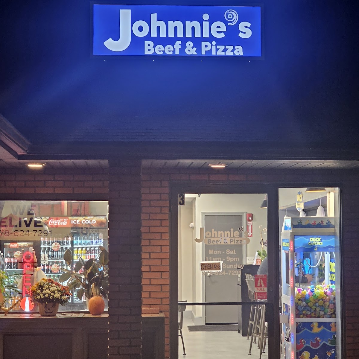 Johnnie's Beef And Pizza